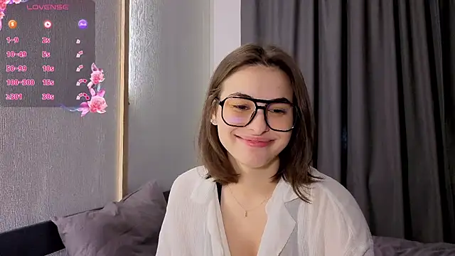 AmiCumOn online show from October 2025 08:25:01 AM