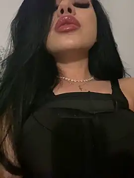 Snapshot of Ameliablack_1 chatting on December 2024 10:08:02 PM Ameliablack 1 online show from December 2024 10:08:02 PM