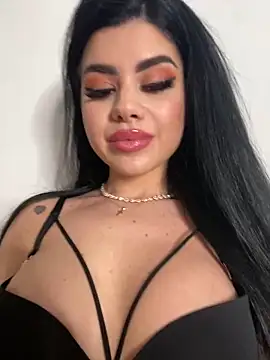 Snapshot of Ameliablack_1 chatting on January 2025 11:01:02 PM Ameliablack 1 online show from January 2025 11:01:02 PM