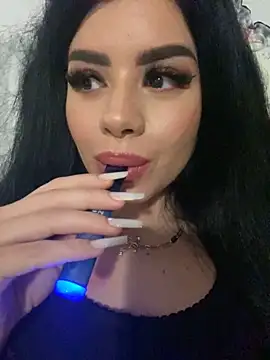 Snapshot of Ameliablack_1 chatting on February 2025 11:24:01 PM Ameliablack 1 online show from February 2025 11:24:01 PM