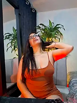 emmily d online show from December 2024 11:25:01 PM