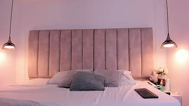 Snapshot of Julieta_Jane chatting on October 2025 03:42:02 AM Julieta Jane online show from October 2025 03:42:02 AM