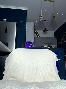 NickiLike online show from September 2025 05:07:01 PM