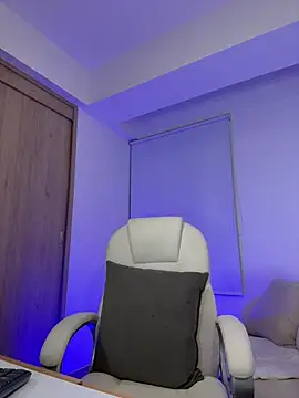 Snapshot of Lanataylor- chatting on October 2025 12:29:01 AM Lanataylor- online show from October 2025 12:29:01 AM