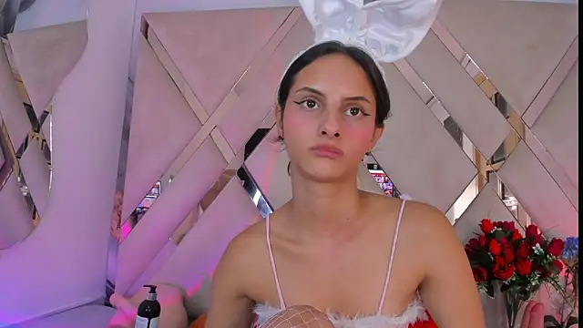 ninaht online show from October 2025 08:48:02 AM