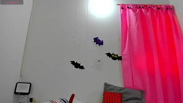 Snapshot of Natasha_by chatting on October 2025 02:48:01 PM Natasha by online show from October 2025 02:48:01 PM