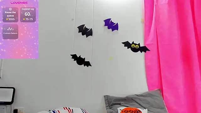 Snapshot of Natasha_by chatting on October 2025 02:15:01 PM Natasha by online show from October 2025 02:15:01 PM