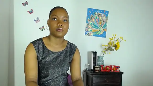 Madison  12 online show from December 2024 08:22:01 PM