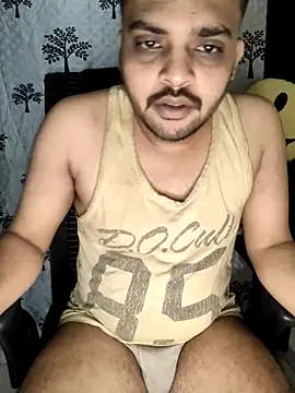 Snapshot of Mr_Handsome_hunk chatting on November 2025 06:43:01 PM Mr Handsome hunk online show from November 2025 06:43:01 PM