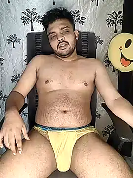 Snapshot of Mr_Handsome_hunk chatting on November 2025 05:57:02 PM Mr Handsome hunk online show from November 2025 05:57:02 PM