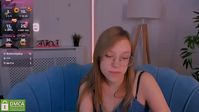 LayriantaVee online show from January 2025 01:04:02 PM