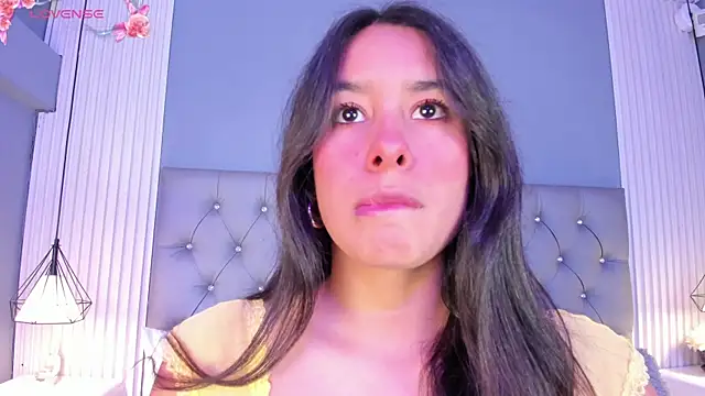 HannaPaola online show from September 2025 11:10:01 PM