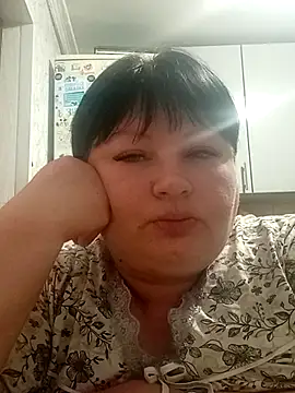 Snapshot of Marina376 chatting on January 2025 07:08:01 PM Marina376 online show from January 2025 07:08:01 PM