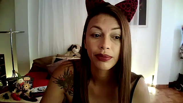 Snapshot of Hanna_Charming chatting on September 2025 04:56:01 PM Hanna Charming online show from September 2025 04:56:01 PM