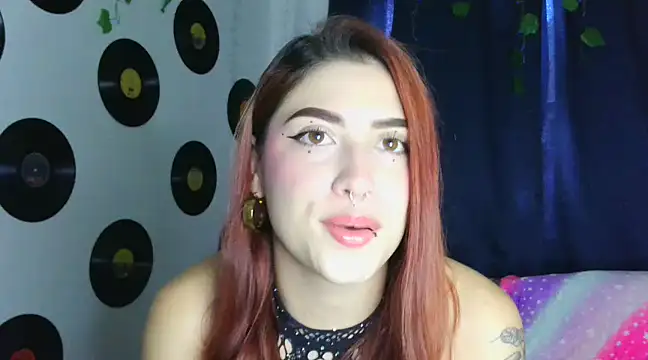 Darlyhooper1- online show from March 2025 09:34:01 PM