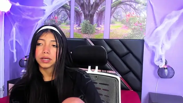 KimberlyVillaLobos online show from October 2025 12:27:01 PM