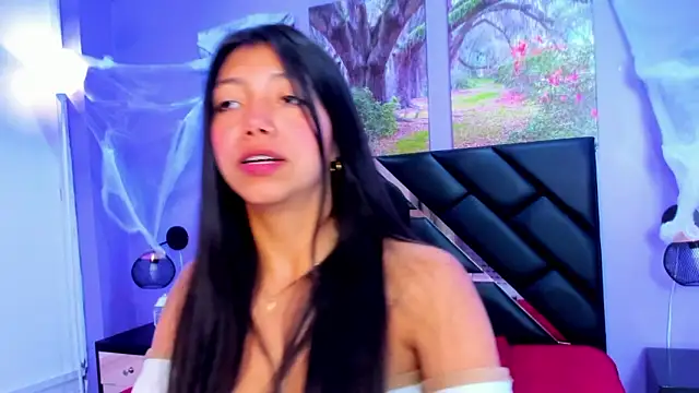 KimberlyVillaLobos online show from October 2025 11:40:01 AM