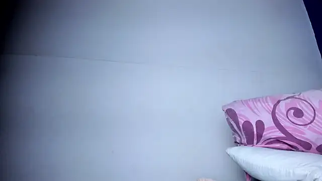 skinnycollins1 online show from October 2025 02:30:01 AM