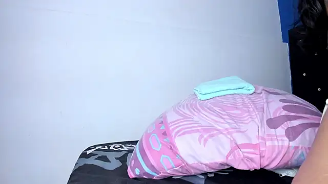 skinnycollins1 online show from October 2025 02:42:02 AM