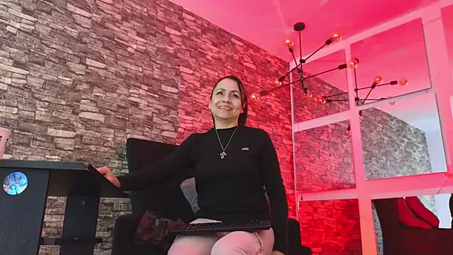 monicarousey online show from January 2025 10:37:02 AM