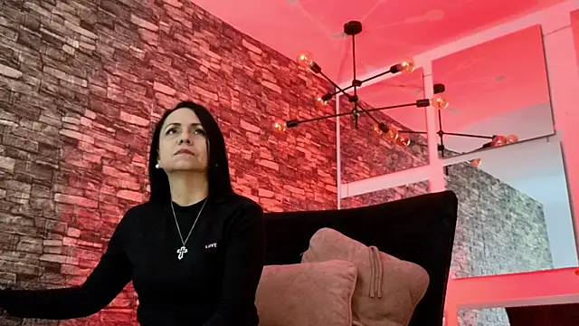 monicarousey online show from February 2025 10:39:02 AM