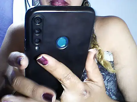 Snapshot of layanah12 chatting on October 2025 06:31:02 PM layanah12 online show from October 2025 06:31:02 PM