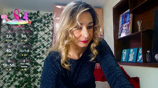 Madam dali online show from November 2025 01:12:02 PM