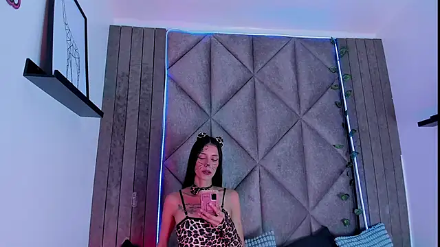 Snapshot of ChanelAdamss_ chatting on October 2025 03:02:01 PM ChanelAdamss online show from October 2025 03:02:01 PM