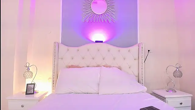 Ambar Collingg online show from October 2025 02:16:02 PM