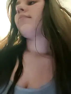 Snapshot of leeya_lee chatting on February 2025 04:18:02 AM leeya lee online show from February 2025 04:18:02 AM