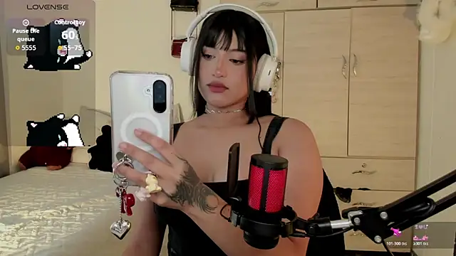 Snapshot of Ju_Kyung chatting on October 2025 01:33:02 AM Ju Kyung online show from October 2025 01:33:02 AM