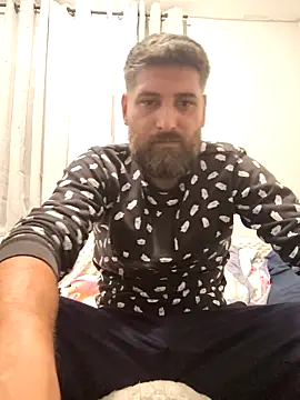 Snapshot of Calin251283 chatting on November 2025 06:40:02 PM Calin251283 online show from November 2025 06:40:02 PM