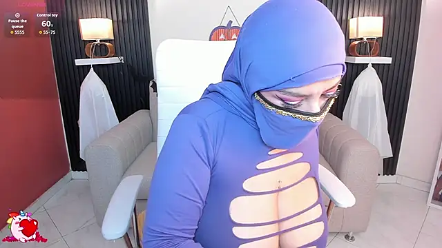 cloe sirena online show from October 2025 02:34:01 PM