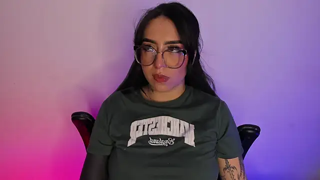 AnnikaMerliahh  online show from October 2025 12:53:01 AM