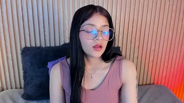 lana dol online show from October 2025 01:11:01 PM