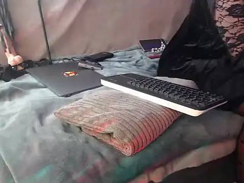 Snapshot of GoddessMonicaNylon chatting on October 2025 05:12:02 PM GoddessMonicaNylon online show from October 2025 05:12:02 PM