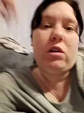 Snapshot of CurvyMilf1992 chatting on December 2024 07:54:02 AM CurvyMilf1992 online show from December 2024 07:54:02 AM