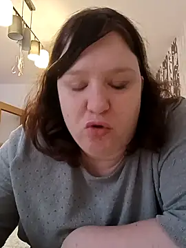 Snapshot of CurvyMilf1992 chatting on January 2025 07:32:02 AM CurvyMilf1992 online show from January 2025 07:32:02 AM