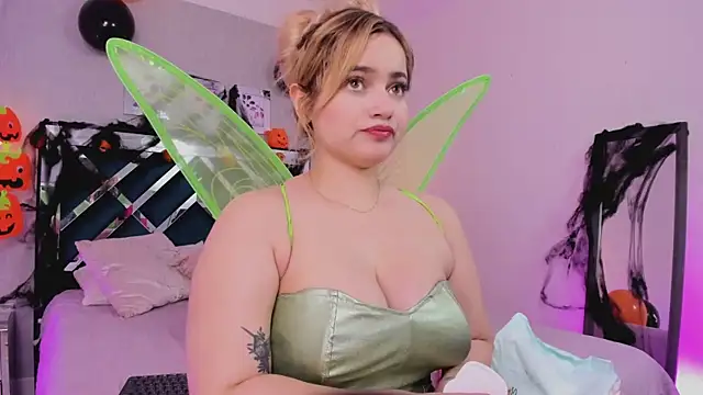 Snapshot of ibella7 chatting on October 2025 07:36:02 PM ibella7 online show from October 2025 07:36:02 PM