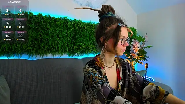 Rin Skylar online show from October 2025 07:34:02 AM