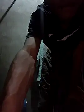 Snapshot of Reynold2608 chatting on September 2025 12:32:02 AM Reynold2608 online show from September 2025 12:32:02 AM