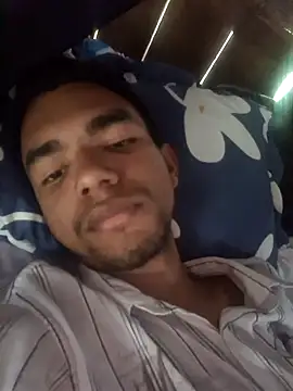 Snapshot of Reynold2608 chatting on December 2025 07:53:01 PM Reynold2608 online show from December 2025 07:53:01 PM