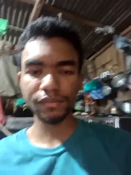 Snapshot of Reynold2608 chatting on December 2025 11:44:01 PM Reynold2608 online show from December 2025 11:44:01 PM