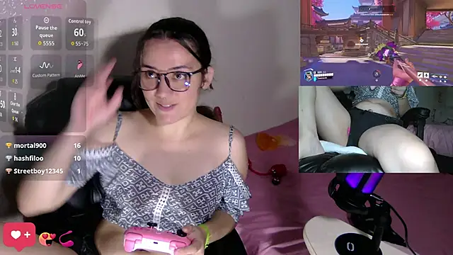 Snapshot of sobresalinaa chatting on September 2025 03:41:02 AM sobresalinaa online show from September 2025 03:41:02 AM