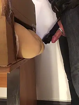 Snapshot of Inseminator69 chatting on March 2025 10:24:01 AM Inseminator69 online show from March 2025 10:24:01 AM