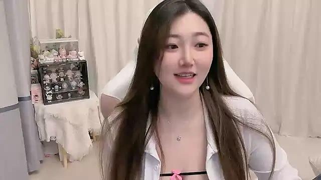 Stars Elyn online show from December 2024 12:14:02 PM