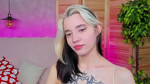 as1an girlfriend online show from March 2025 03:40:01 AM