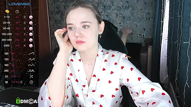 Snapshot of Your_small_bunny chatting on March 2025 03:08:01 AM Your small bunny online show from March 2025 03:08:01 AM