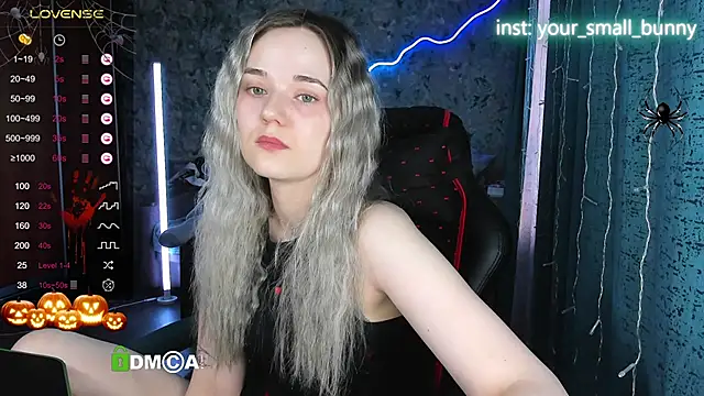 Your small bunny online show from October 2025 02:08:01 AM