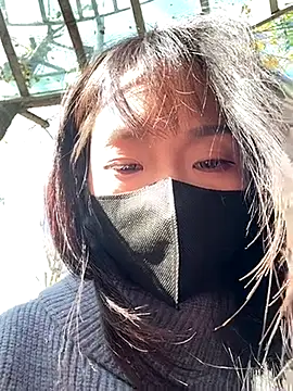 Snapshot of Xixi-Gala chatting on November 2025 05:18:02 AM Xixi-Gala online show from November 2025 05:18:02 AM